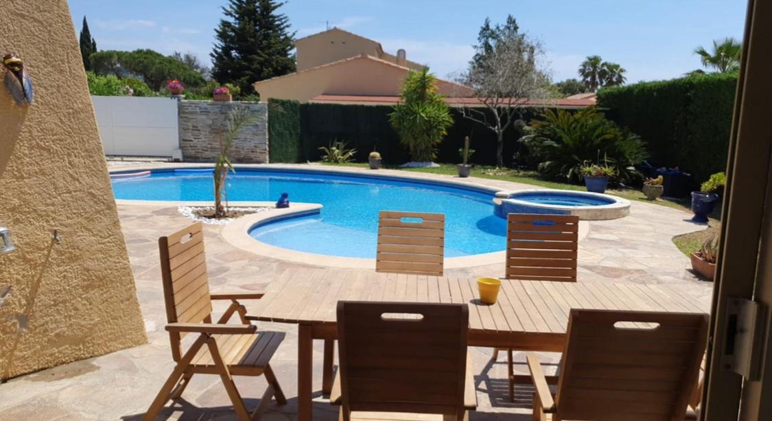Villa Au Calme Avec Piscine Privative บอร์มส์-เลส์-มิโมซาส์ ภายนอก รูปภาพ